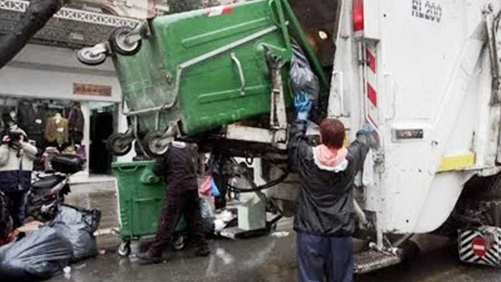 Σοβαρές καταγγελίες για απορριμματοφόρα «φονιάδες» σε Αχαΐα και Ηλεία